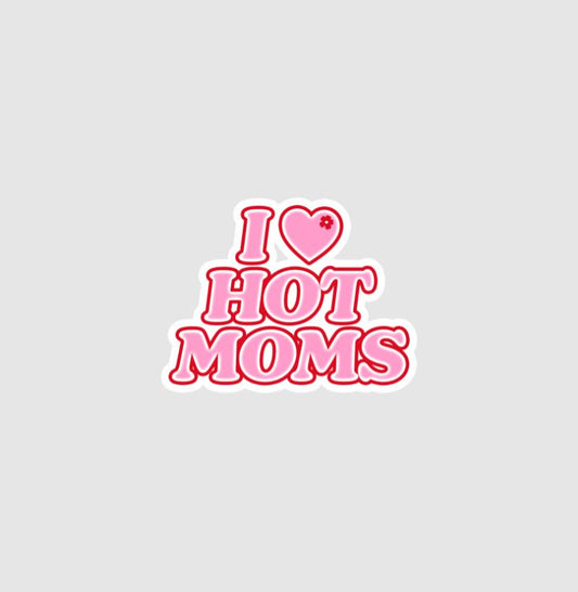 Camiseta Oversized Delgado "I LOVE HOT MOMS"